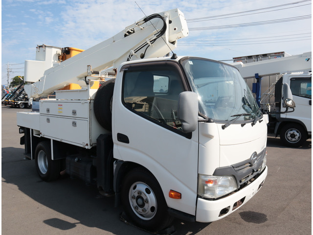 デュトロ高所作業車