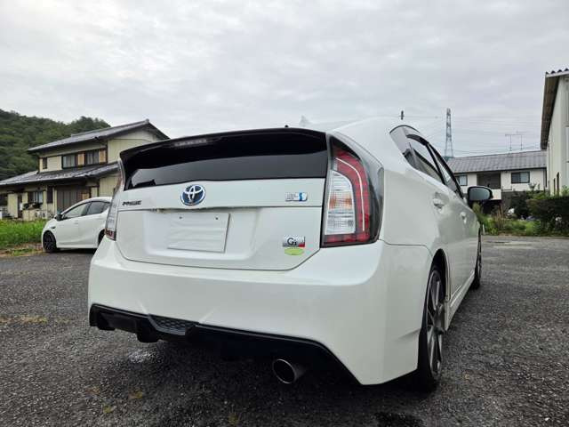 プリウス1.8 S ツーリングセレクション G's