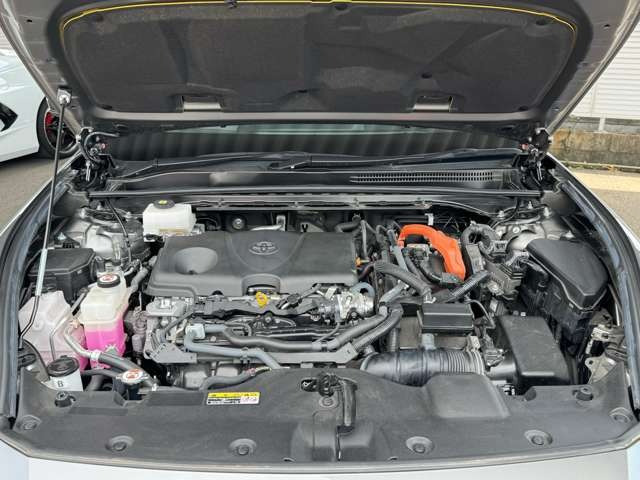 クラウンクロスオーバー2.5 G アドバンスト レザー パッケージ E-Four 4WD