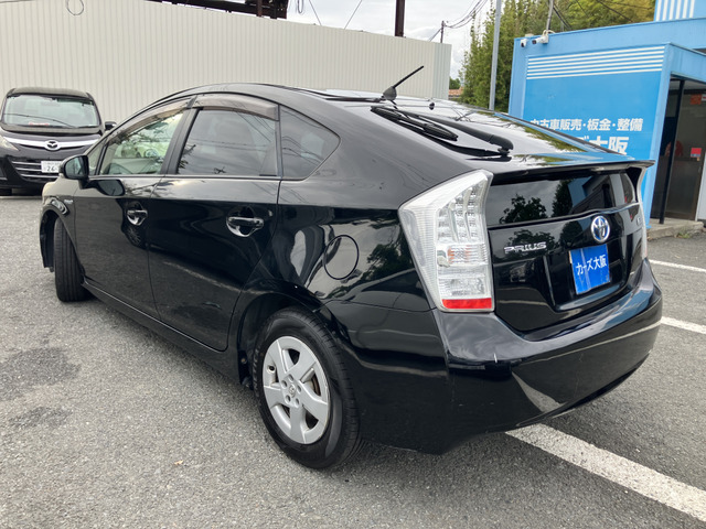 プリウス1.8 S LEDエディション
