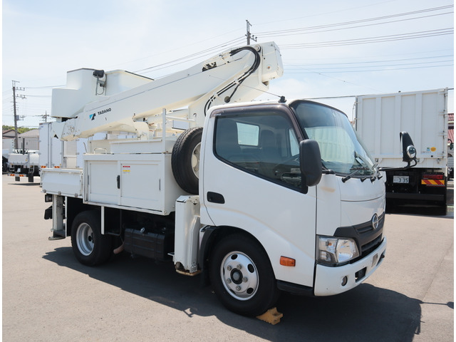 デュトロ高所作業車