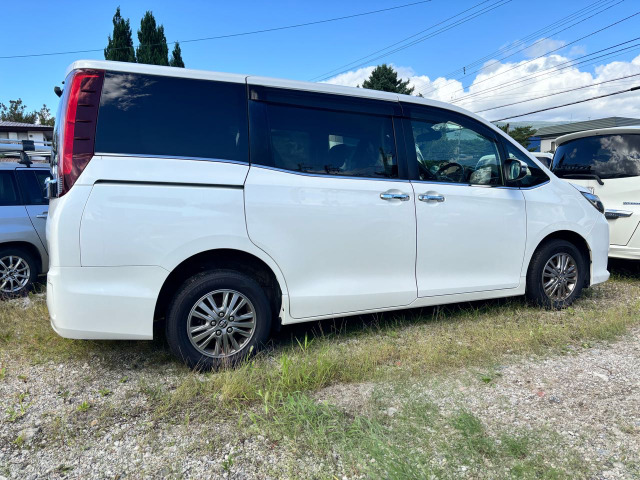 エスクァイア2.0 Gi 4WD