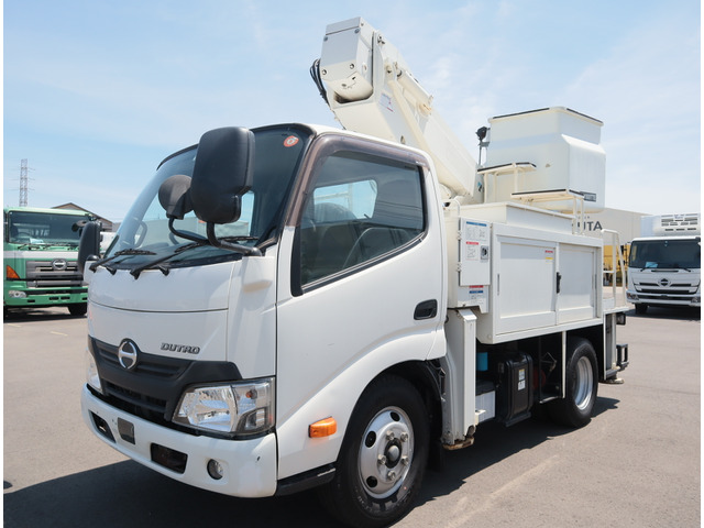 デュトロ高所作業車
