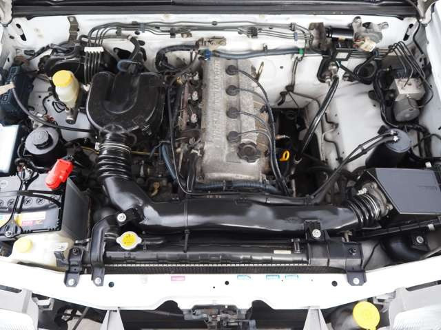 ダットサンピックアップ2.4 AX リミテッド ダブルキャブ 4WD