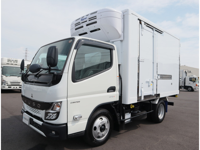 キャンター冷凍車