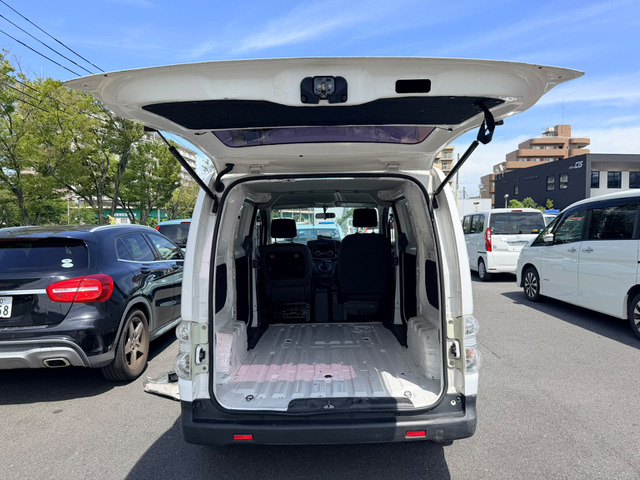 注文販売もしていますので、ご希望の車が展示場に無くても、予算に合わせたお車をお探しすることも可能です。お気楽にお問い合せ・ご来店ください。