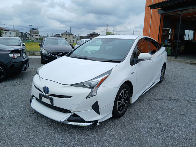 プリウス1.8 S