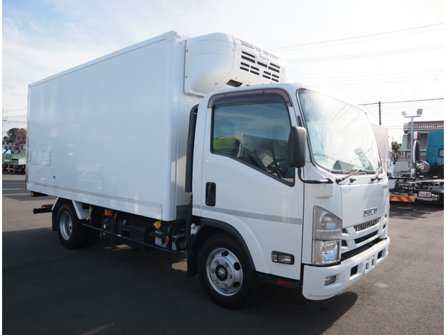 エルフ冷凍車