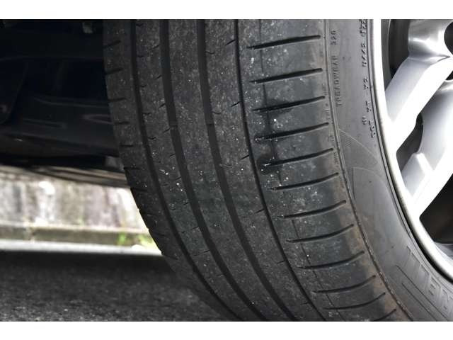 【ローン】低金利オートローンもご利用頂けます。500万円以上ご利用時は最長120回のお支払い可能、オリコバジェットローン、残価設定型ローンもご準備致しております。ローン試算お気軽にお問い合わせ下さい。