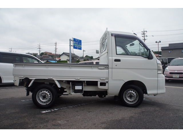 3�����E3000km�̖����ۏؕt���ł��B�G���W���A�~�b�V�������̏C���̍ۂɋ��z���傫���Ȃ肪���ȉӏ��������C���ň��S�ł��B�ő�3�N�܂ł̗L���ۏ؂���舵���Ă���܂��B