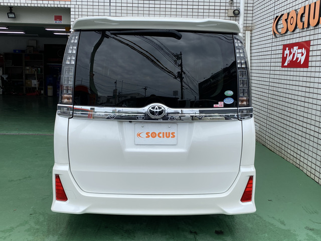 ヴォクシー2.0 ZS 煌II