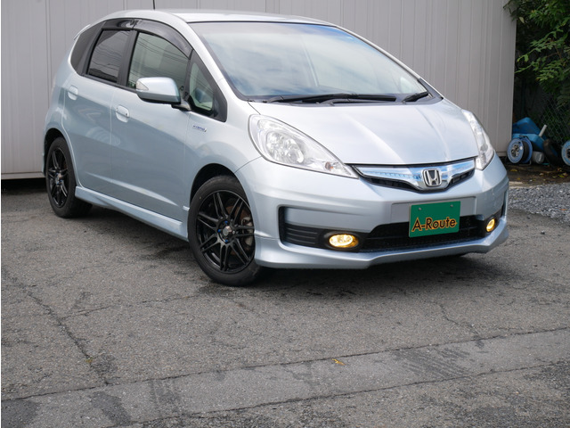 フィットハイブリッド1.5 RS