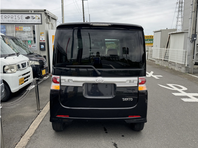 現車確認出来ないお客様へは車両詳細写真をお送り致しております。