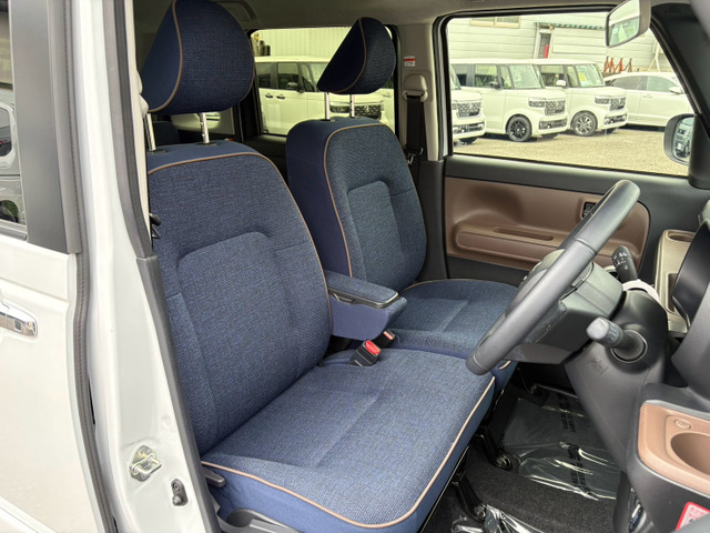 運転席シート☆使用感も少なく、良好な状態となっております!丁寧に使われていたことがよくわかります♪