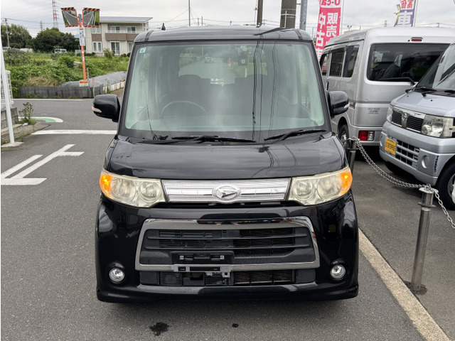 展示車両のエンジンの調子など外観、内装綺麗な状態ですが中古車ですので多少の傷、軽い凹みなどあると思いますが、判断には個人差がありますので気になる方は是非一度現車確認をお願い致します。