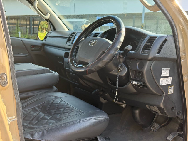 ハイエースバン3.0 DX ロング ディーゼル 4WD