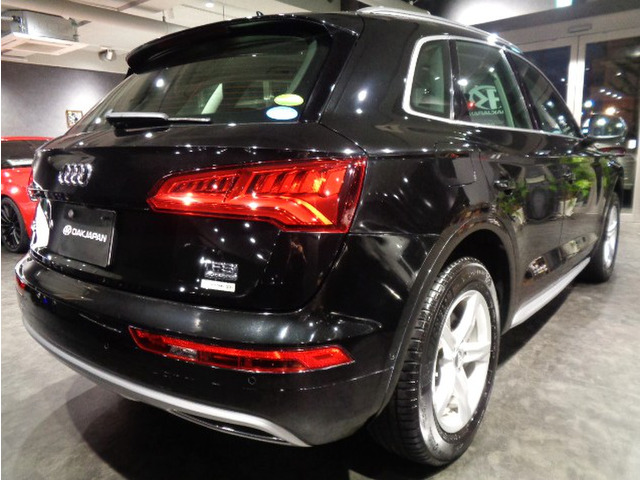 Q52.0 TFSI クワトロ 4WD