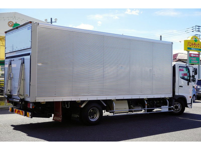 �o���E�g���b�N���A���݌�200��ȏ�!!���Ђ�HP�����񂲗����������Bhttp://www.vantruck.co.jp/index.htm
