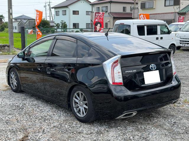 プリウス1.8 L