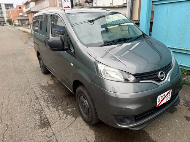 NV200バネットバン1.6 GX アウトドア ブラック エディション 4WD
