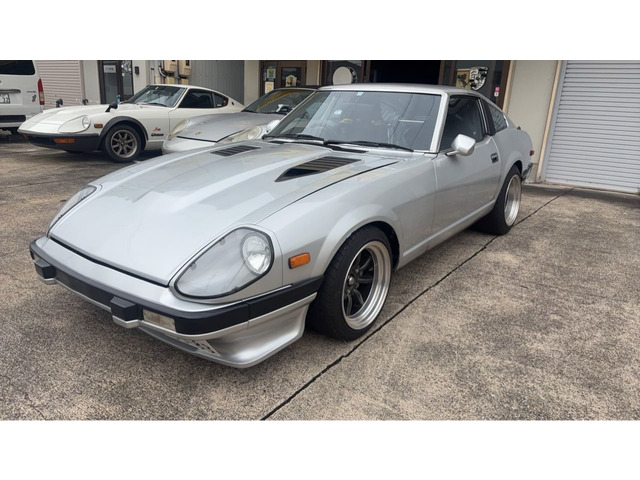 フェアレディZ2.0 200ZR-I 2by2