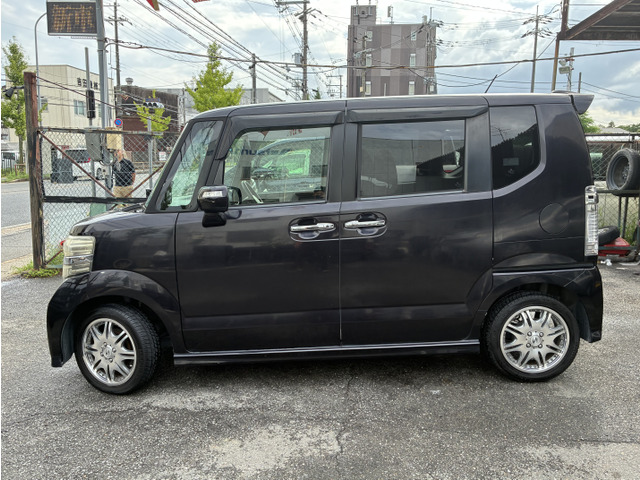 当店では店頭納車の場合、表示支払総額以外に一切費用はかかりません!!別途納車費用もご相談くださいませ!