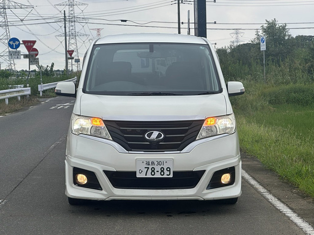 セレナ