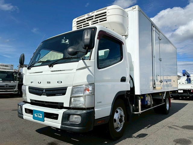 キャンター冷蔵冷凍車