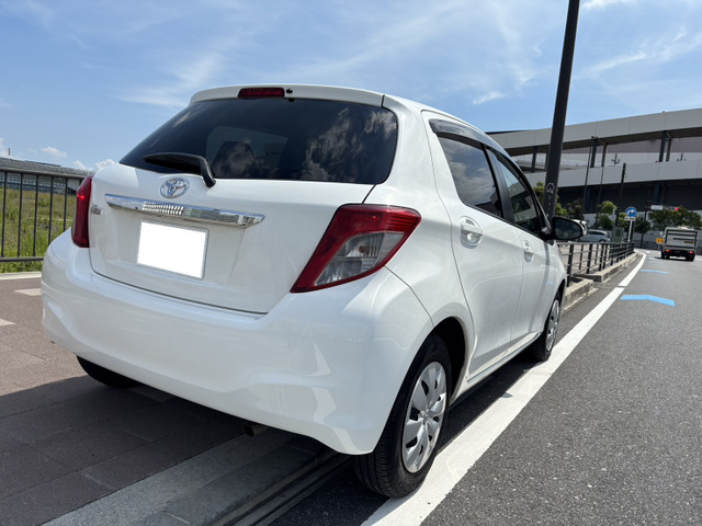 ヴィッツ1.3 F