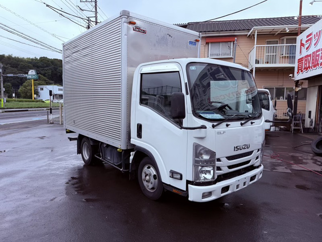 エルフ