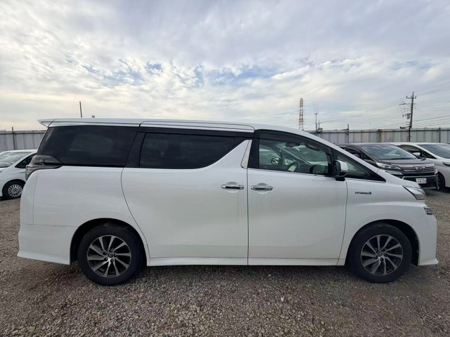 ヴェルファイアハイブリッド 2.5 ZR Gエディション E-Four 4WD