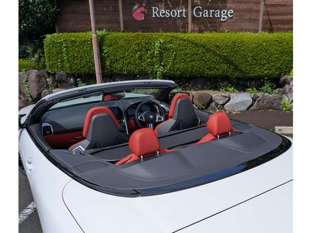 クロスバンク型のエキゾーストマニホールドを採用