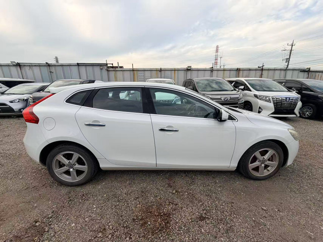 V40T4