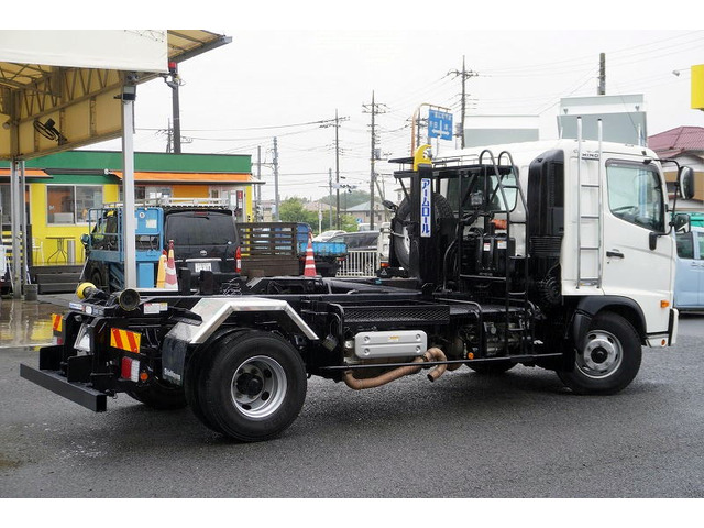 �o���E�g���b�N���A���݌�200��ȏ�!!���Ђ�HP�����񂲗����������Bhttp://www.vantruck.co.jp/index.htm