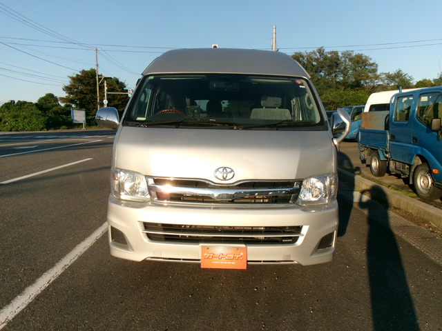 ハイエースコミューター2.5 GL ディーゼル 4WD