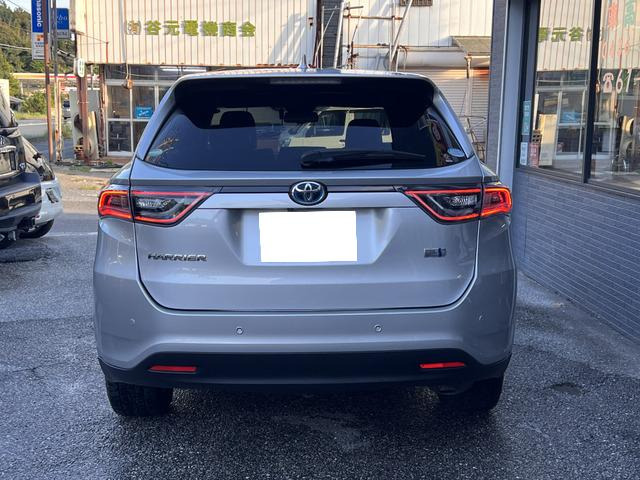 ハリアー2.5 ハイブリッド E-Four プレミアム アドバンスドパッケージ 4WD