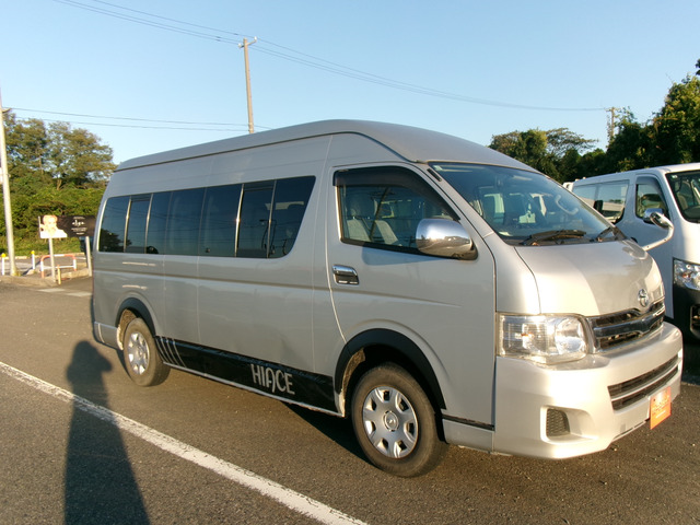 ハイエースコミューター2.5 GL ディーゼル 4WD