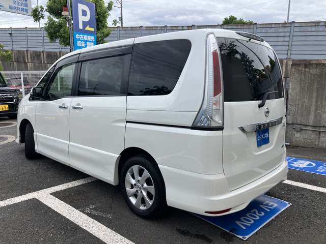 セレナ2.0 ハイウェイスターV エアロセレクション