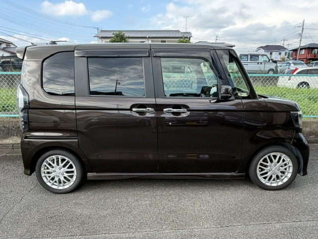 N-BOXカスタムL ターボ