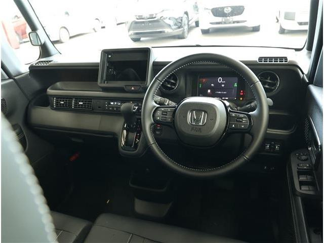 N-BOXカスタムコーディネートスタイル モノトーン 4WD