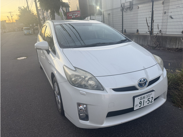 プリウス1.8 S LEDエディション