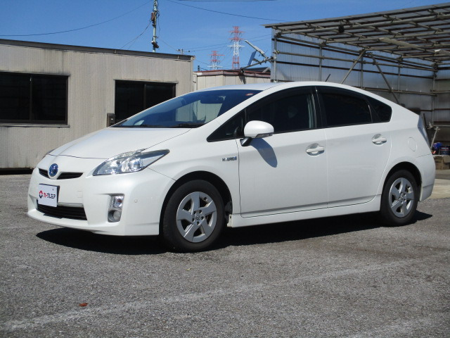 プリウス1.8 S