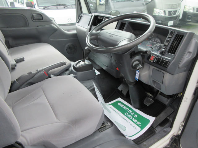 ☆内装・運転席廻りです☆