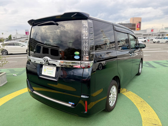 ヴォクシー2.0 V