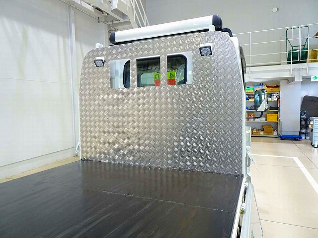 �ב����:351&times;178&times;40 �O���J �A���~�A�I�� �A�I���O���㕔�A���~�ȍ|�J�o�[ ���[�v��3�� ���S���� ���A�A�I���`�F�[��2�� �����A���~�ȍ|����/LED��Ɠ�2��