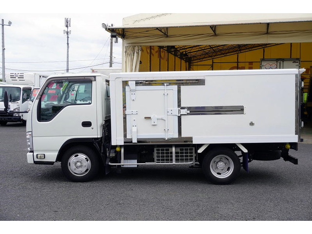 エルフ冷蔵冷凍車