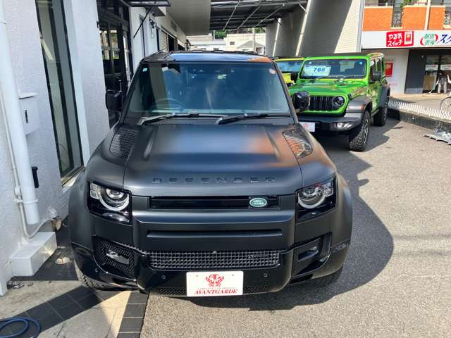 ディフェンダー110 イースナー エディション 3.0L D300 ディーゼル 4WD