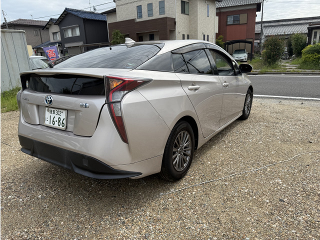 プリウス1.8 S ツーリングセレクション