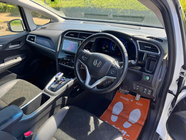 シャトル1.5 ハイブリッド X 4WD