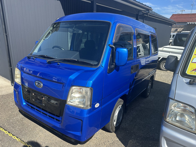 超レア車!!『サンバーWRブルーリミテッド』サンバーシリーズ発売50周年を記念して限定1,000台で販売されました特別仕様車です。即完売で手に入らなかった超プレミア車で、全国にも数台の超レアな1台です♪